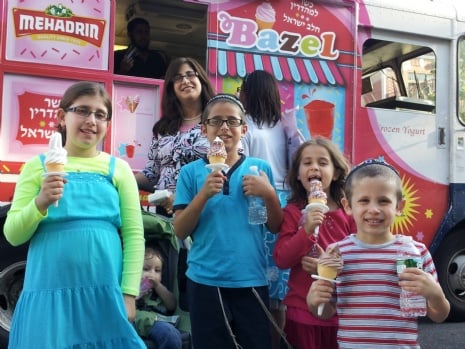 Kosher Chalav Yisroel Ice Cream Truck